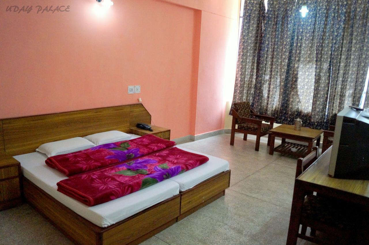 Hotel Uday Palace Pipalkoti 外观 照片